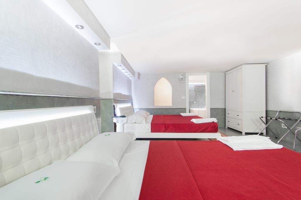 Suite Apartments Angioini Nápoles Exterior foto