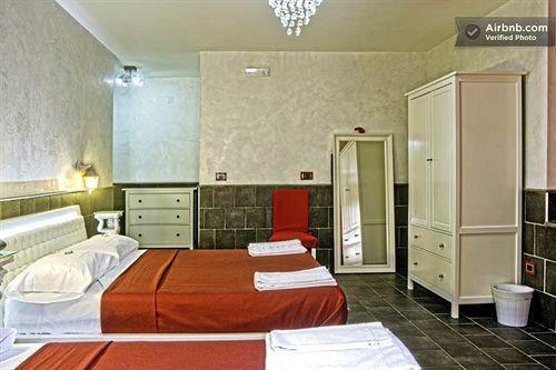 Suite Apartments Angioini Nápoles Exterior foto